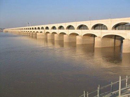 Sukkur Barrage